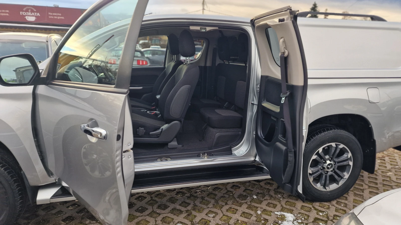 Mitsubishi L200 2.2D Hard top ������ ������ �����������  4 ����� | Mobile.bg � ����������� 6