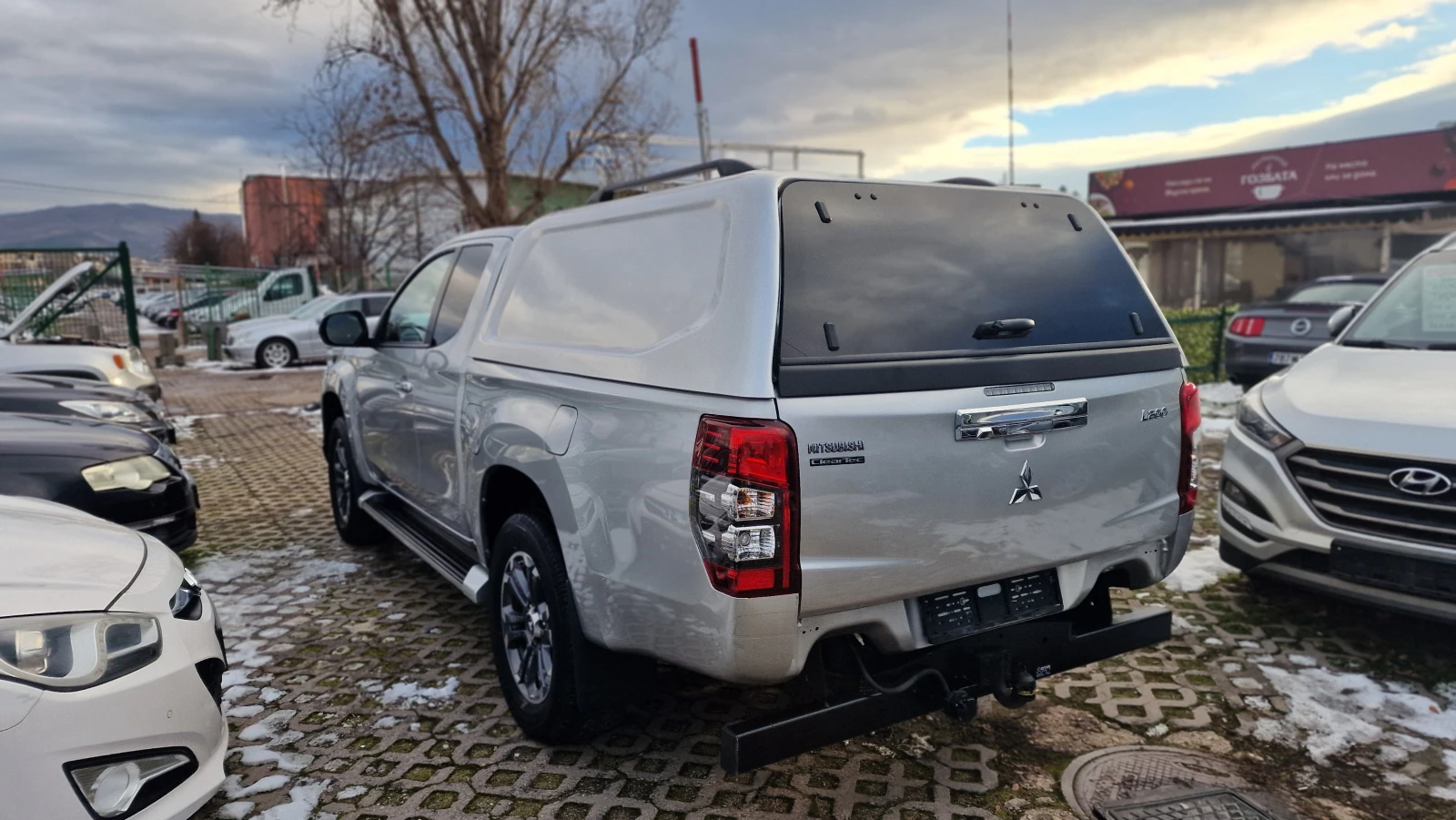Mitsubishi L200 2.2D Hard top ������ ������ �����������  4 ����� | Mobile.bg � ����������� 7