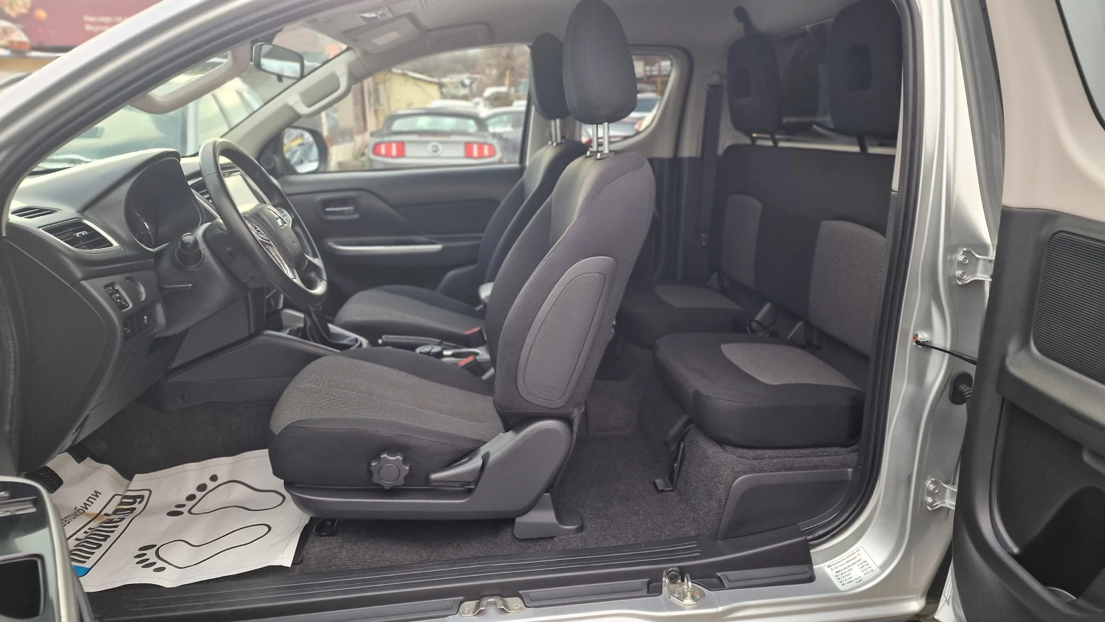 Mitsubishi L200 2.2D Hard top ������ ������ �����������  4 ����� | Mobile.bg � ����������� 10