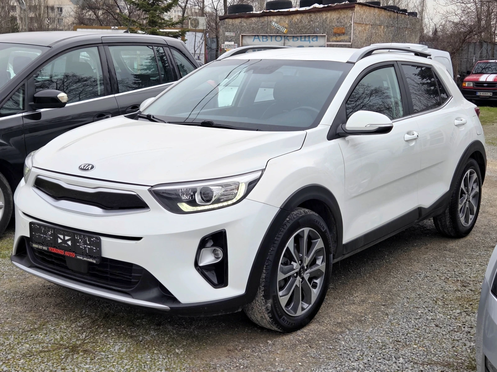 Kia Stonic 1.4i LPG/��� 100hp NAVI/Keyless/DSTR | Mobile.bg � ����������� 2