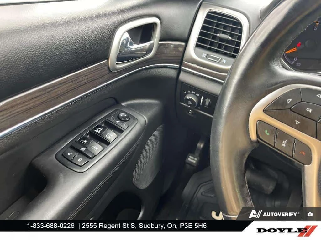 Jeep Grand cherokee * Overland 4x4 NEW BRAKES ALL ROUND * CARFAX * ЦЕН, снимка 17 - Автомобили и джипове - 53736396