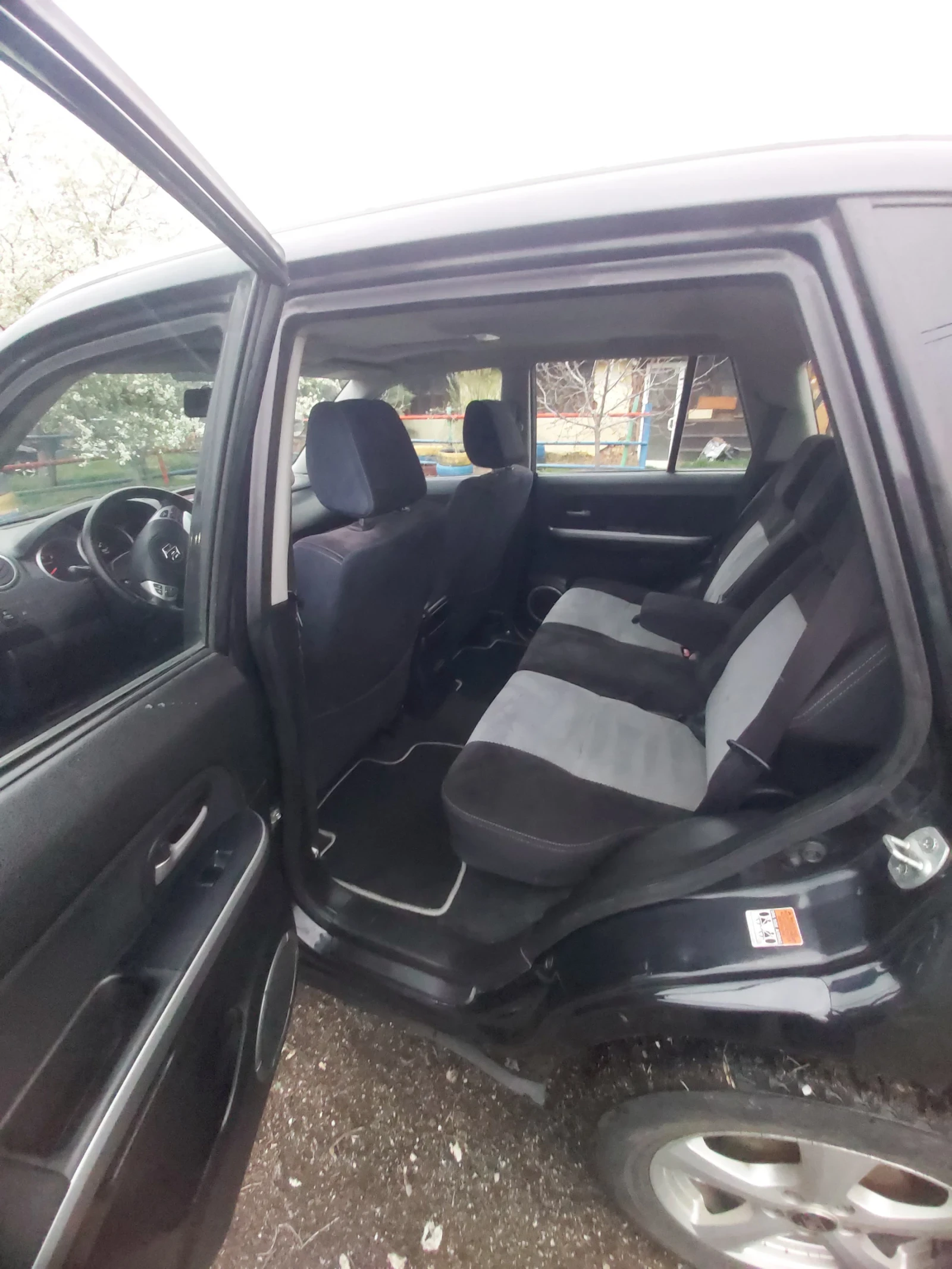 Suzuki Grand vitara 1.9, снимка 9 - Автомобили и джипове - 54032736