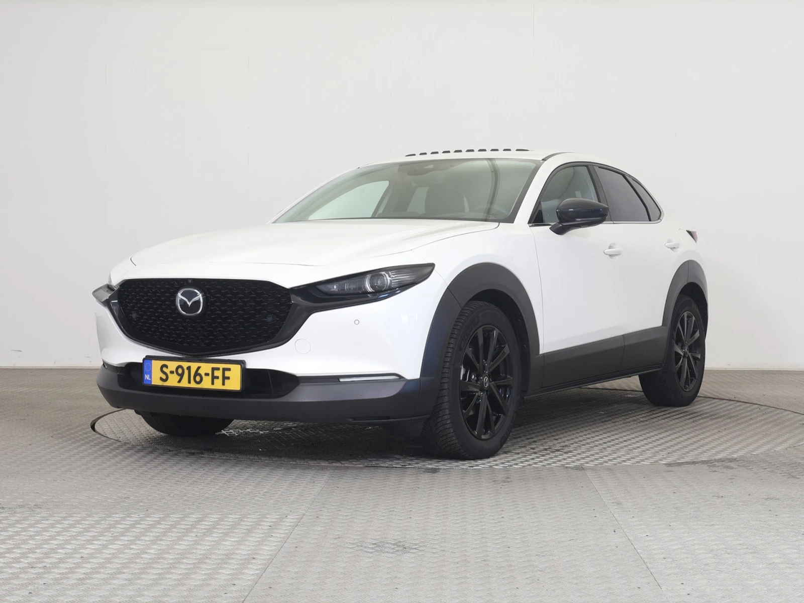Mazda CX-30 2.0 SKYACTIV Luxury * PANORAMA* , снимка 2 - Автомобили и джипове - 54191801