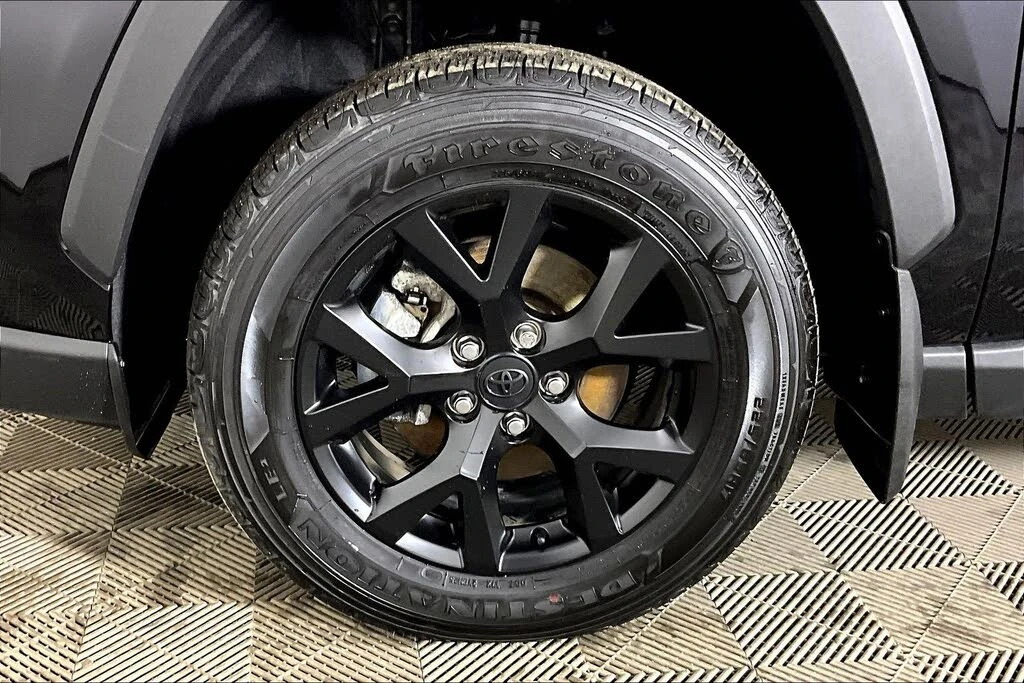 Toyota Rav4 LE AWD, снимка 7 - Автомобили и джипове - 54237110