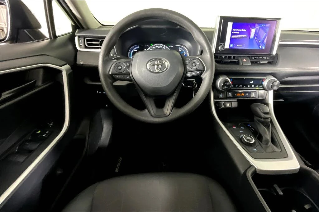 Toyota Rav4 LE AWD, снимка 10 - Автомобили и джипове - 54237110