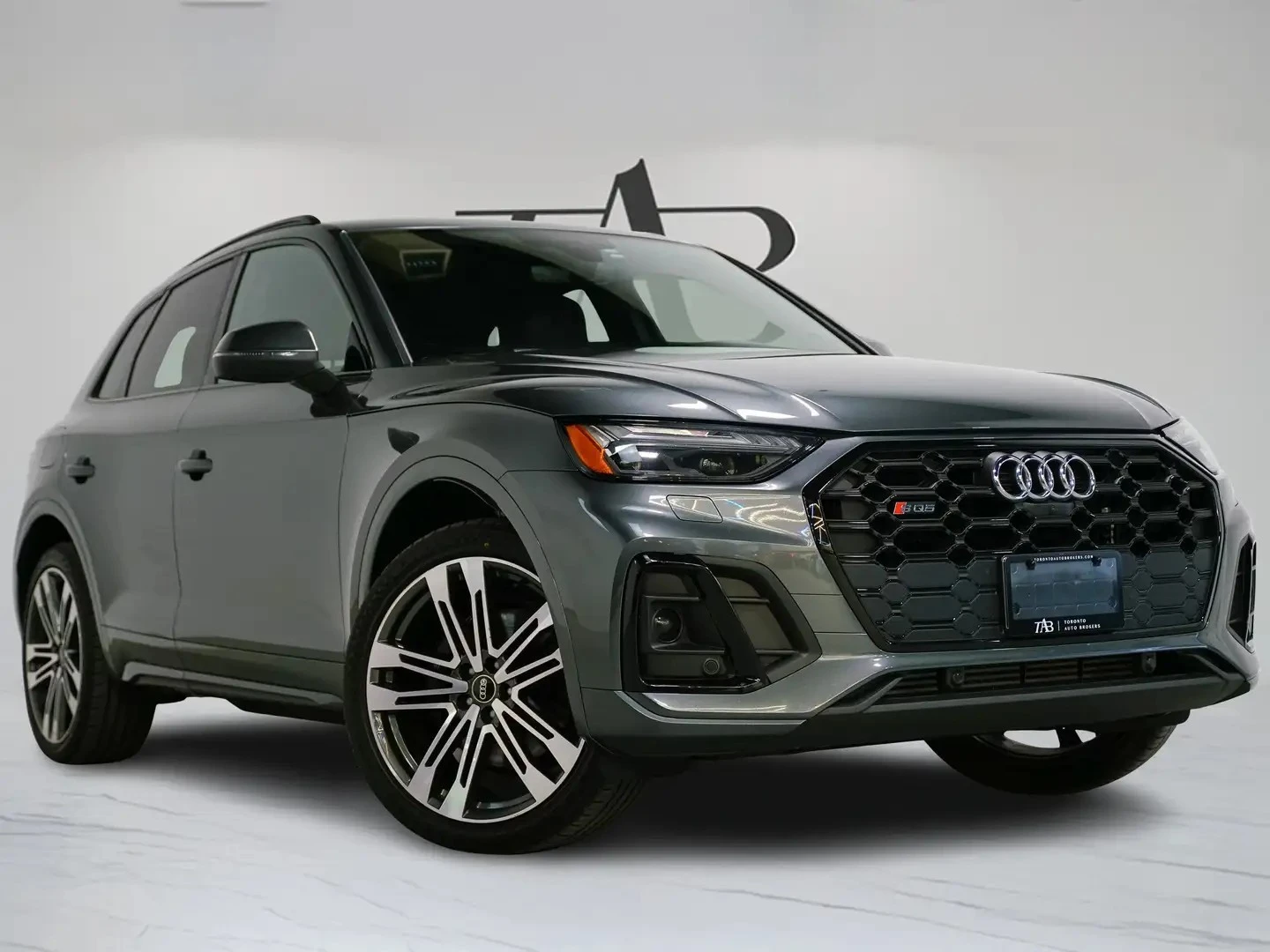 Audi SQ5 TECHNIK BLACK PKG B&O ЦЕНА ДО БЪЛГАРИЯ АВТОКРЕДИТ