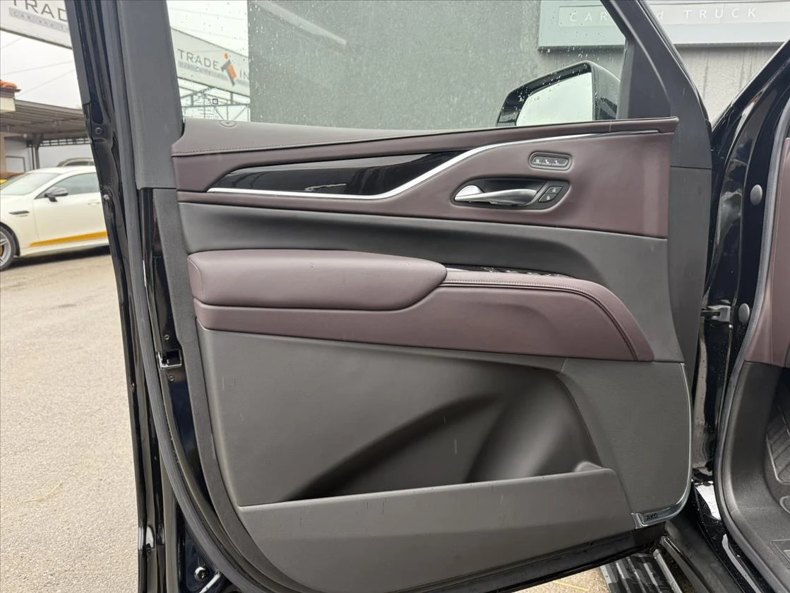 Cadillac Escalade Sport Platinum 6.2L, снимка 9 - Автомобили и джипове - 56127349
