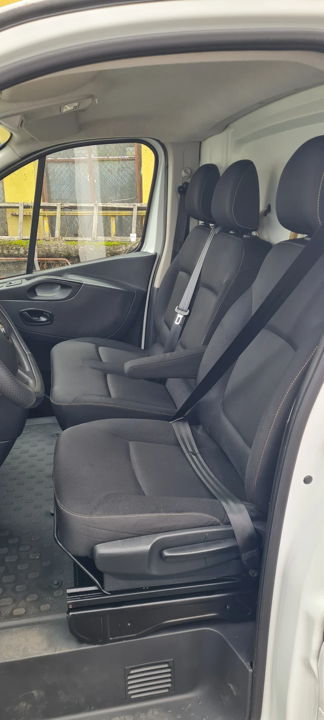 Renault Trafic 1.6 DCI ХЛАДИЛЕН , снимка 16 - Бусове и автобуси - 54422558