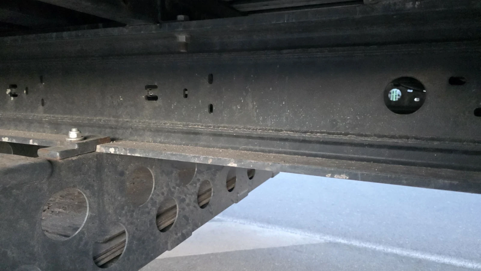 Полуремарке Schwarzmuller ШУБОДЕН 92  куб.см, снимка 8 - Ремаркета - 53738230