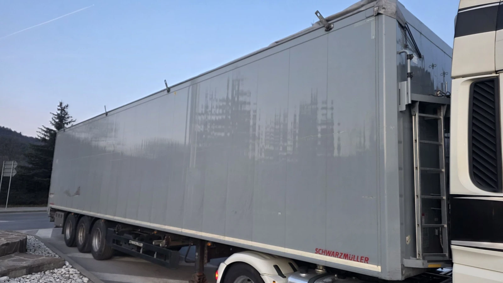 Полуремарке Schwarzmuller ШУБОДЕН 92  куб.см, снимка 2 - Ремаркета - 53738230