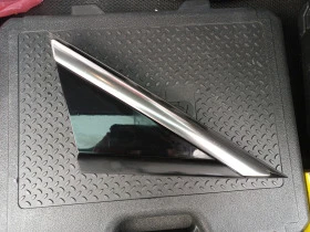 Триъгълна Облицовка десен страничен прозорец Пежо 3008, снимка 1