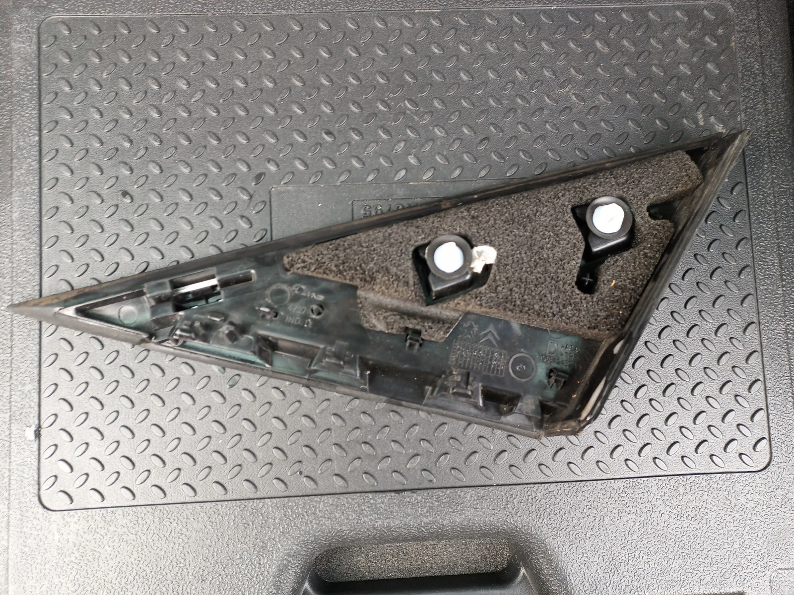       3008 | Mobile.bg   2