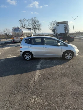 Honda Jazz 1.4i ВНОС ШВЕЙЦАРИЯ, снимка 3