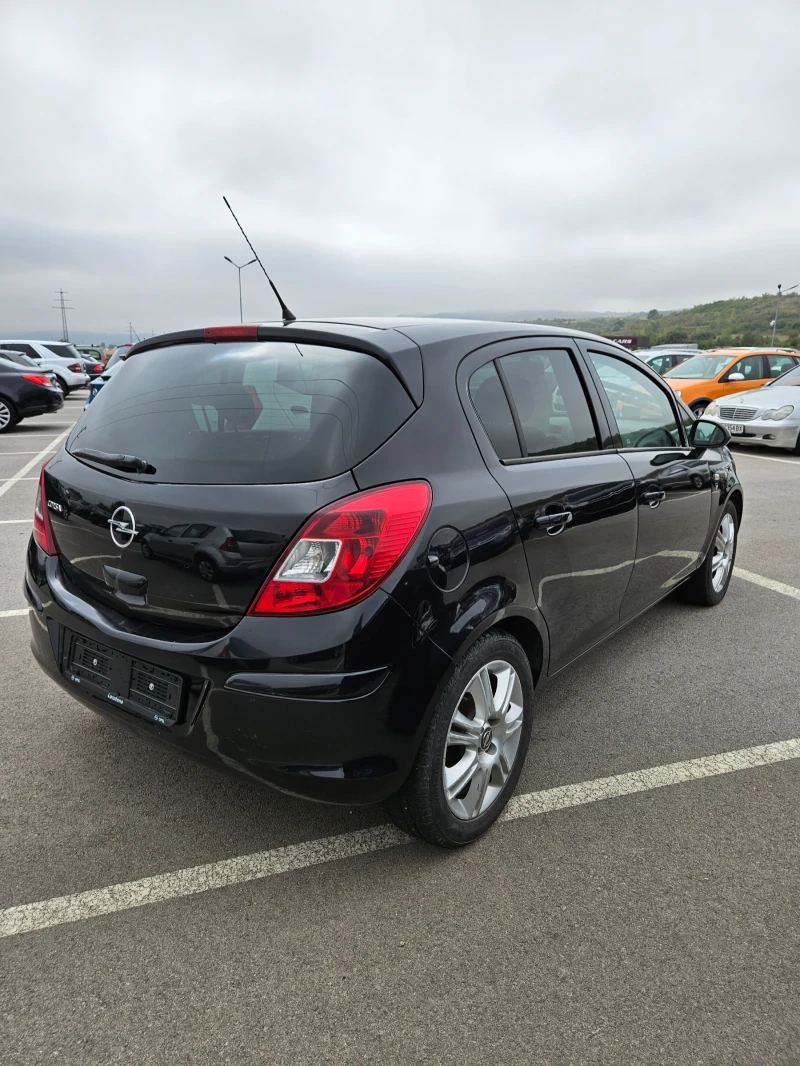 Opel Corsa 1.2 бензин, снимка 4 - Автомобили и джипове - 47658601