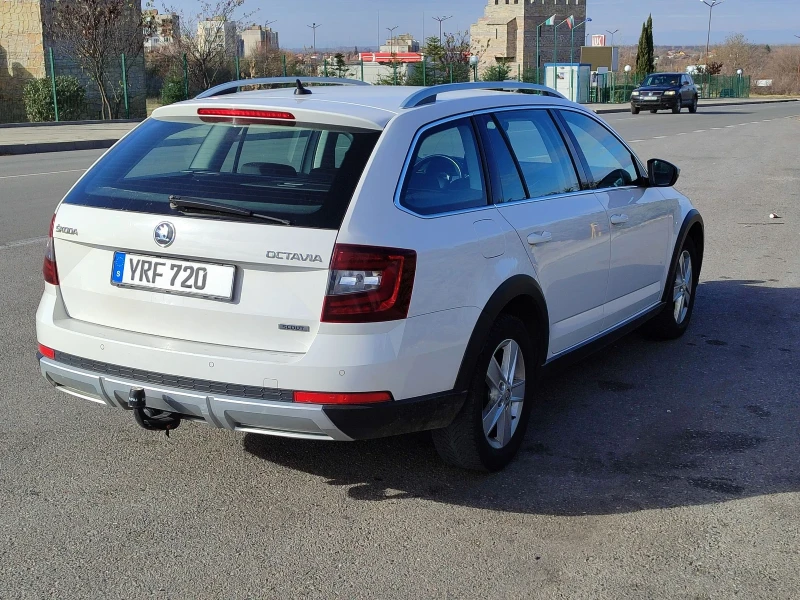 Skoda Octavia SCOUT 2.0d 4x4, снимка 9 - Автомобили и джипове - 48255675