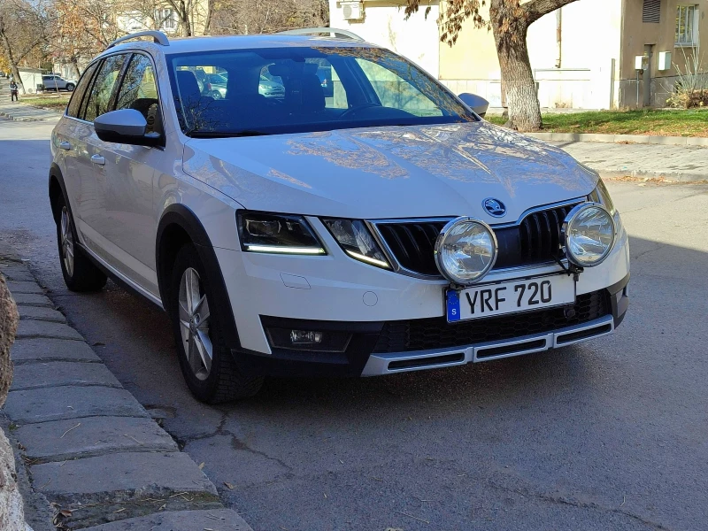 Skoda Octavia SCOUT 2.0d 4x4, снимка 14 - Автомобили и джипове - 48157708