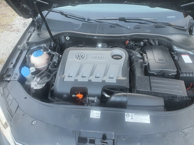 VW Passat 2.0tdi, снимка 6 - Автомобили и джипове - 48635680