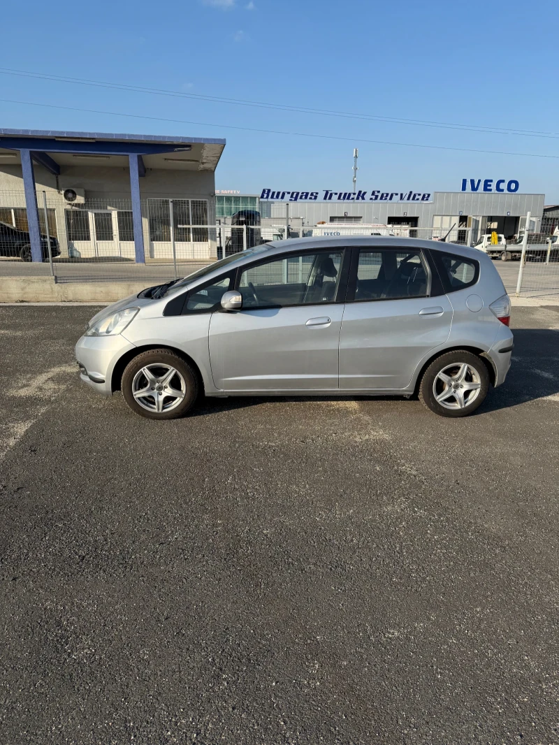 Honda Jazz 1.4i ВНОС ШВЕЙЦАРИЯ, снимка 6 - Автомобили и джипове - 49105189