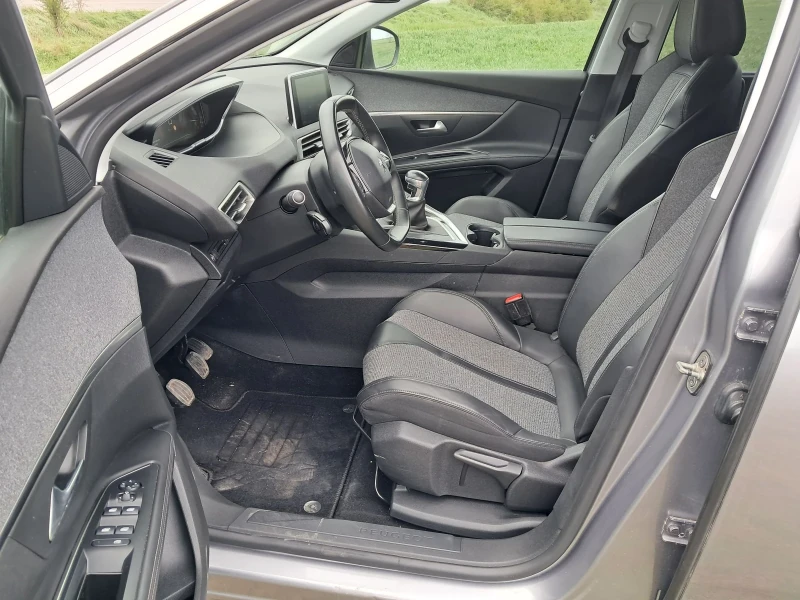 Peugeot 5008 81000км-7 местна 1.5HDI, снимка 11 - Автомобили и джипове - 49913345