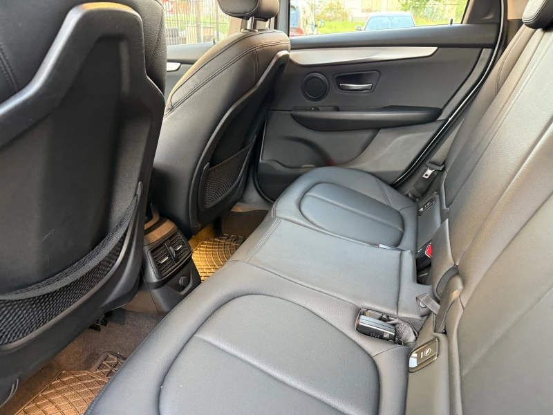 BMW 2 Gran Tourer 220, снимка 11 - Автомобили и джипове - 50199263