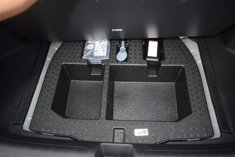 Honda Civic Sport Hybrid , снимка 14 - Автомобили и джипове - 52357145