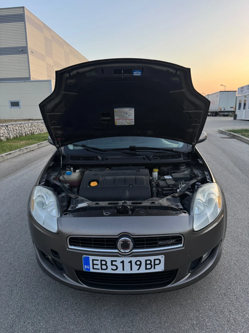 Fiat Bravo 1.9 multijet , снимка 9 - Автомобили и джипове - 52448749