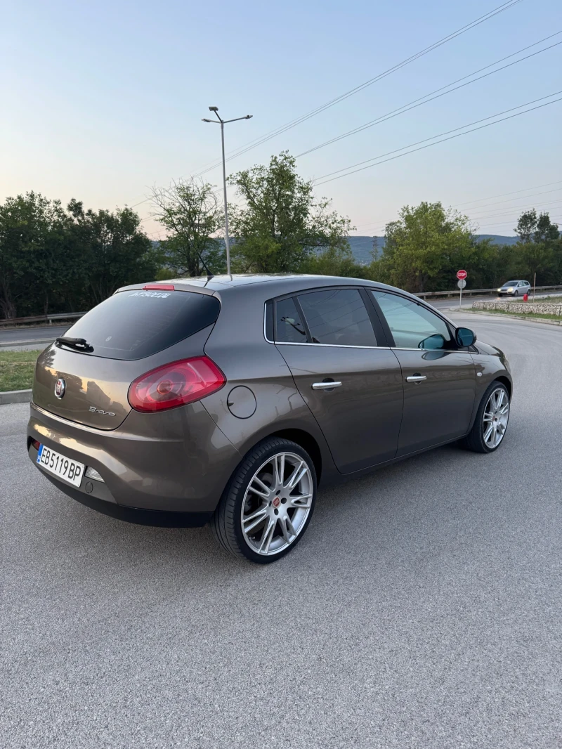 Fiat Bravo 1.9 multijet , снимка 5 - Автомобили и джипове - 52448749