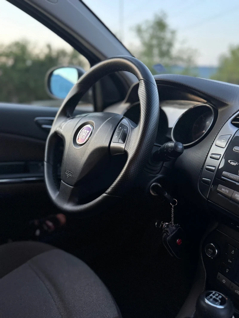 Fiat Bravo 1.9 multijet , снимка 8 - Автомобили и джипове - 52448749