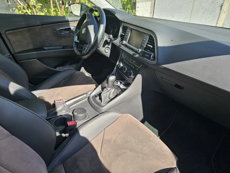 Seat Leon 2.0TDI, снимка 8 - Автомобили и джипове - 51826932