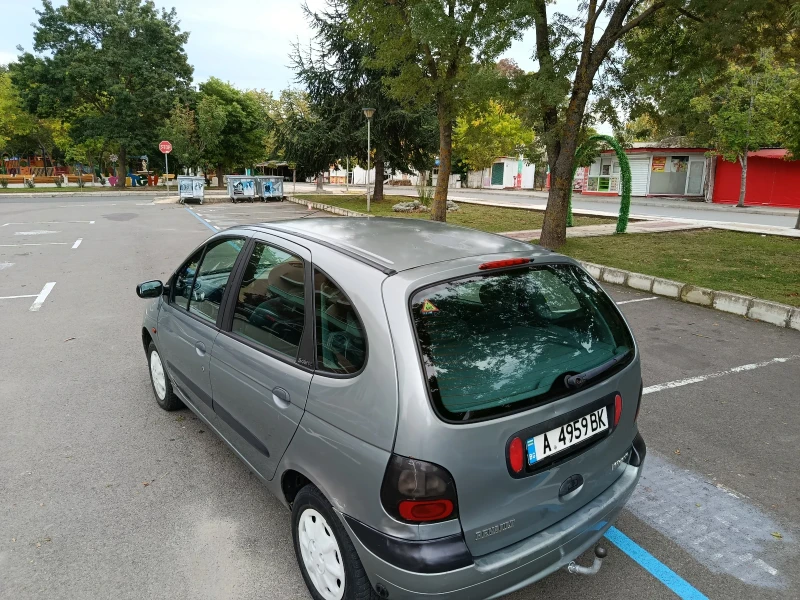 Renault Megane Scenic 1.6e ГАЗ, снимка 9 - Автомобили и джипове - 51966491