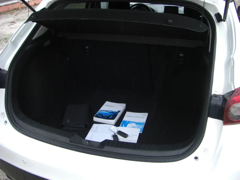 Mazda 3 2.2d NAVI 6ck.EURO 6B, снимка 16 - Автомобили и джипове - 52342909