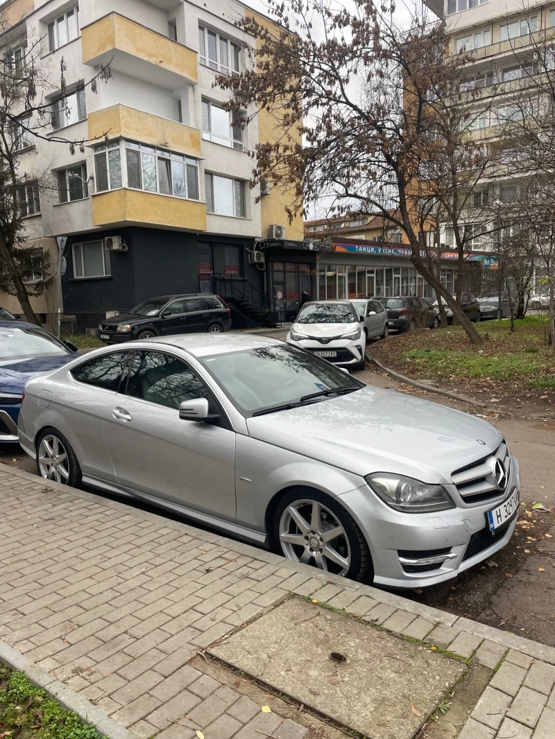 Mercedes-Benz C 220 AMG, снимка 3 - Автомобили и джипове - 52663664