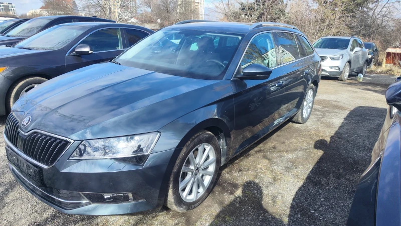 Skoda Superb КАТО НОВ, снимка 2 - Автомобили и джипове - 53488173