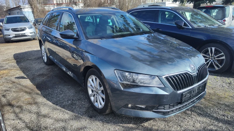 Skoda Superb КАТО НОВ, снимка 5 - Автомобили и джипове - 53488173