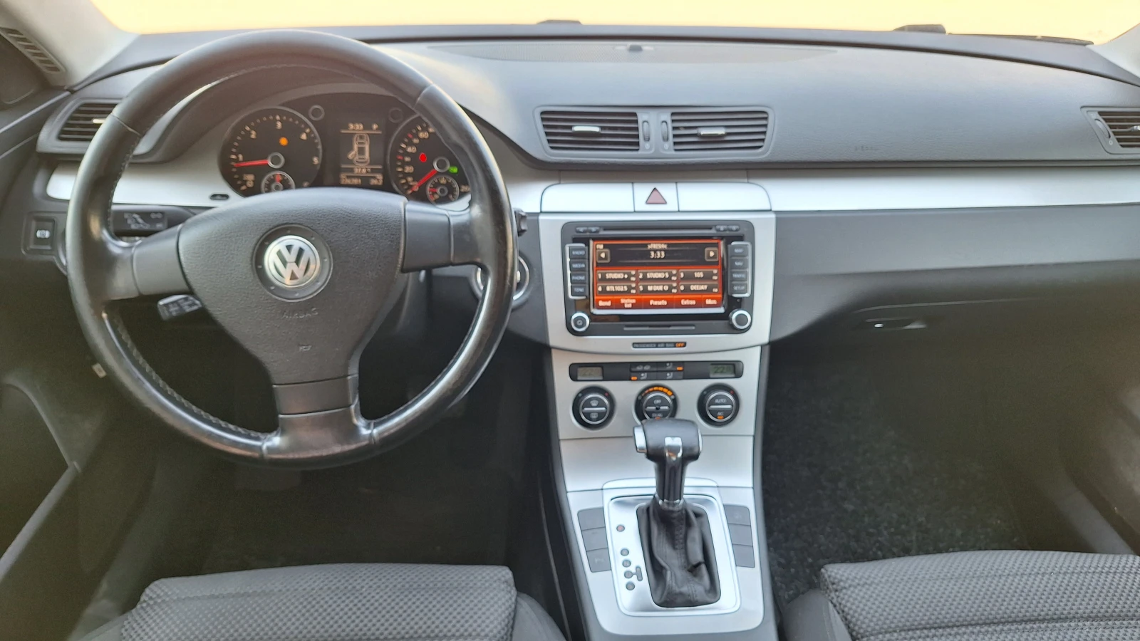 VW Passat  - изображение 8