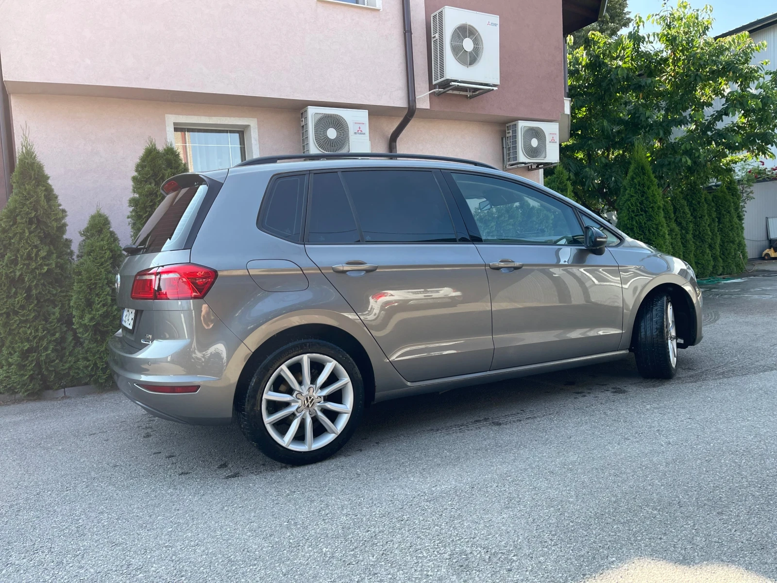 VW Sportsvan 1.6TDI - изображение 6