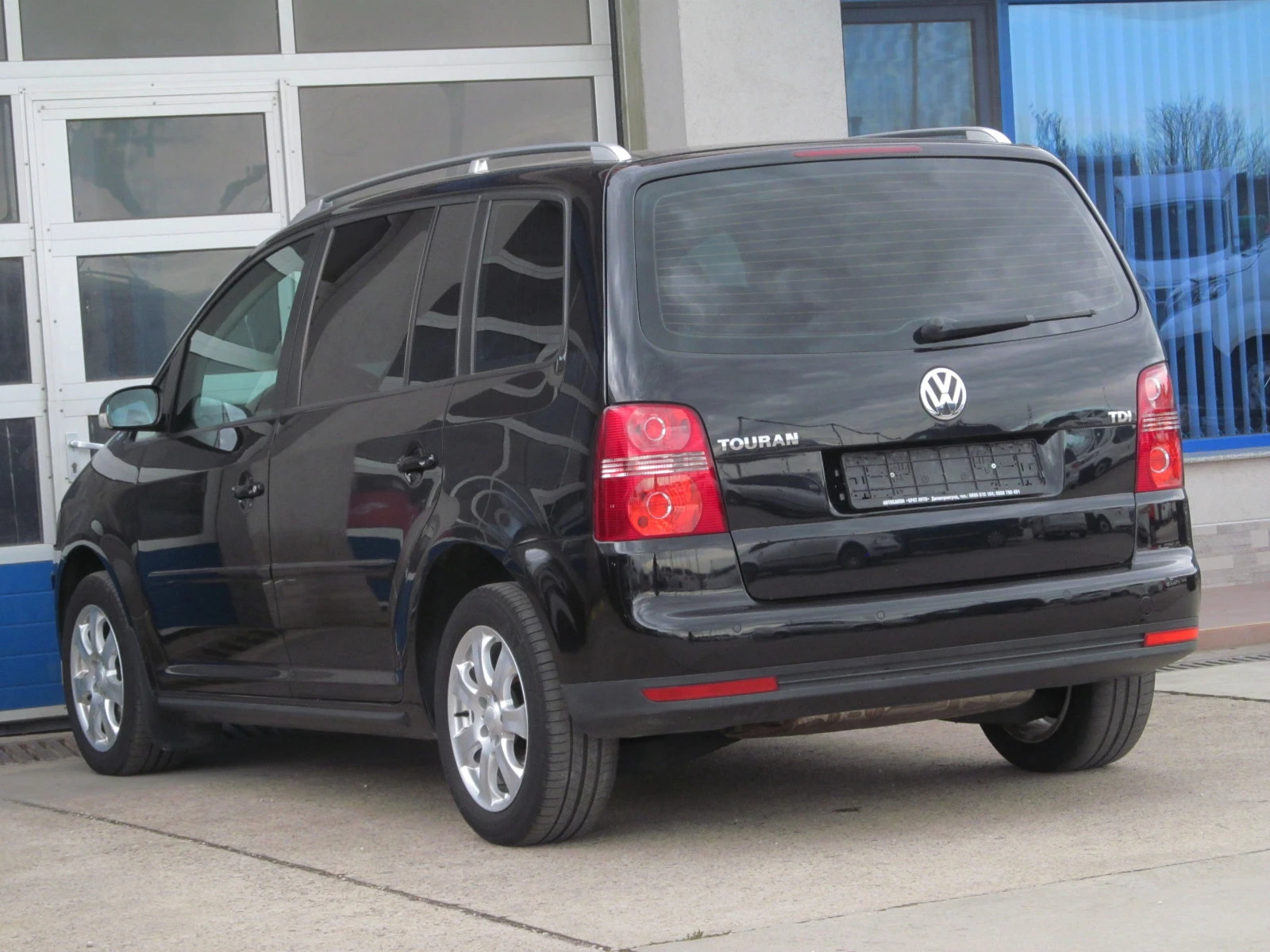 VW Touran 1.9TDI/FACELIFT - изображение 4