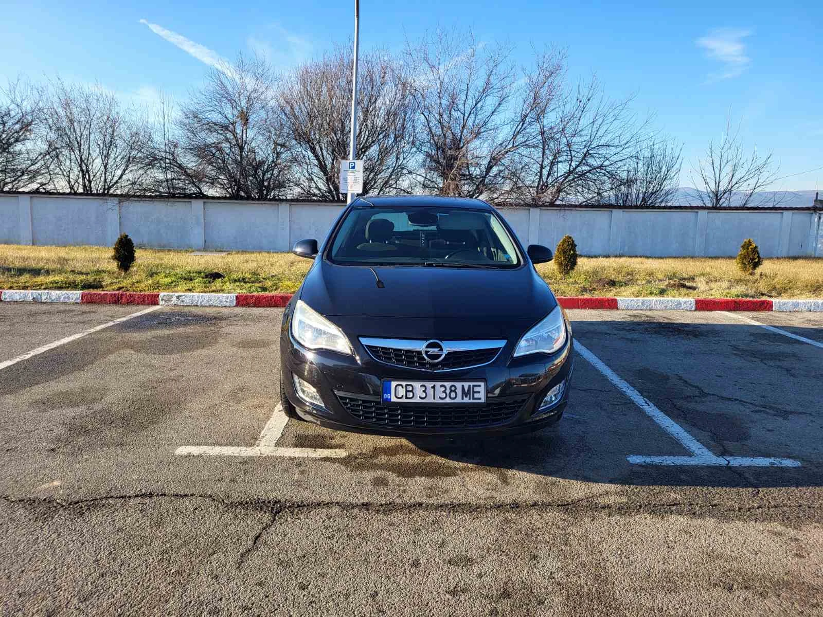 Opel Astra J 1.4 Turbo - изображение 2