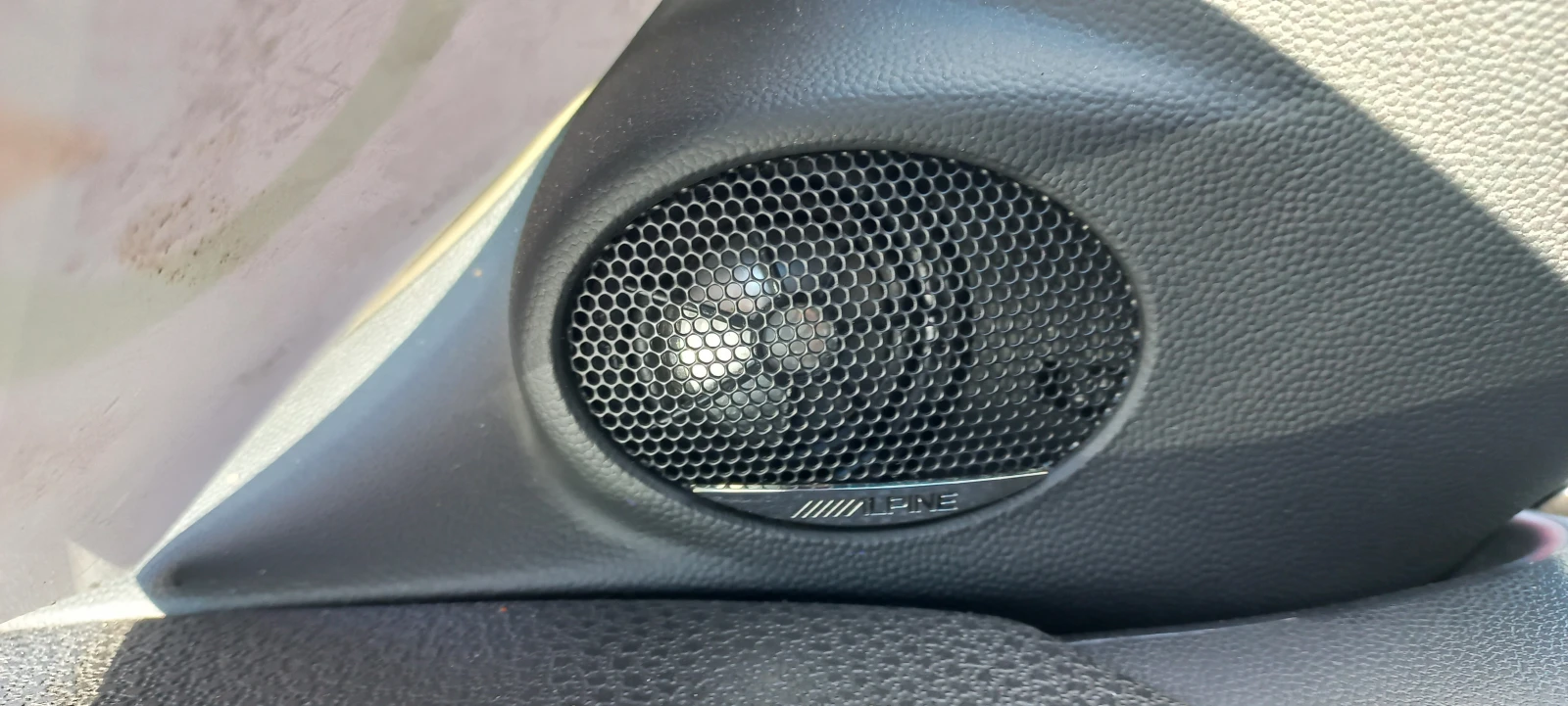 Mini Cooper SWISS-EDITION, снимка 7 - Автомобили и джипове - 48725739