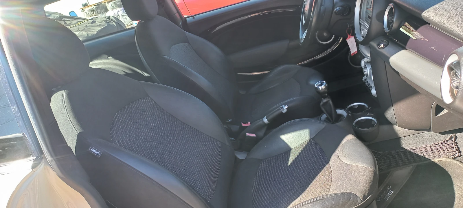 Mini Cooper SWISS-EDITION, снимка 13 - Автомобили и джипове - 48725739