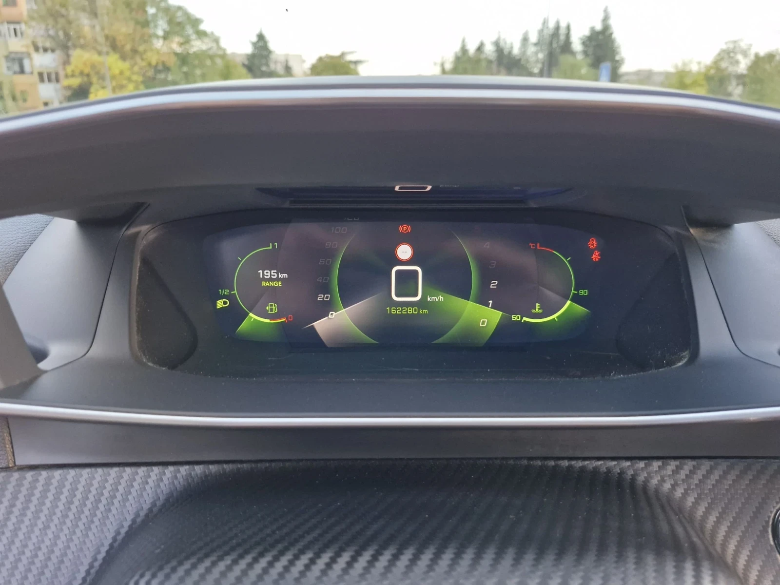 Peugeot 2008 1.5 HDI ALLURE  - изображение 9