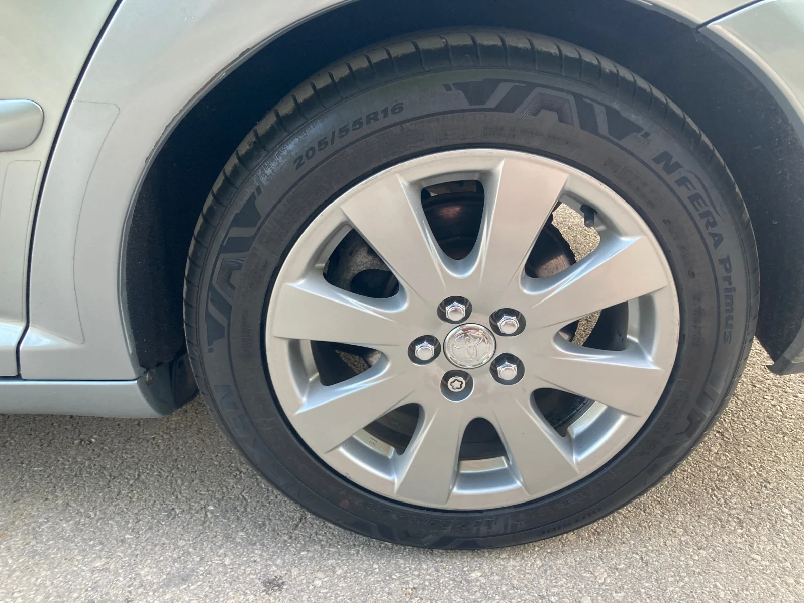 Toyota Avensis  - изображение 9