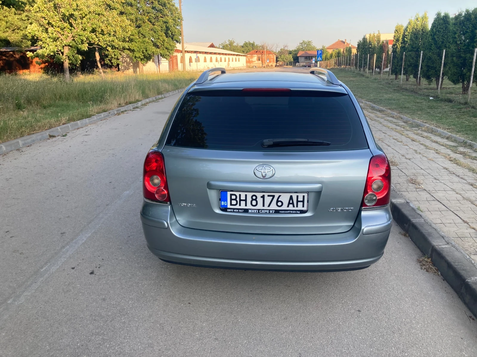 Toyota Avensis  - изображение 2