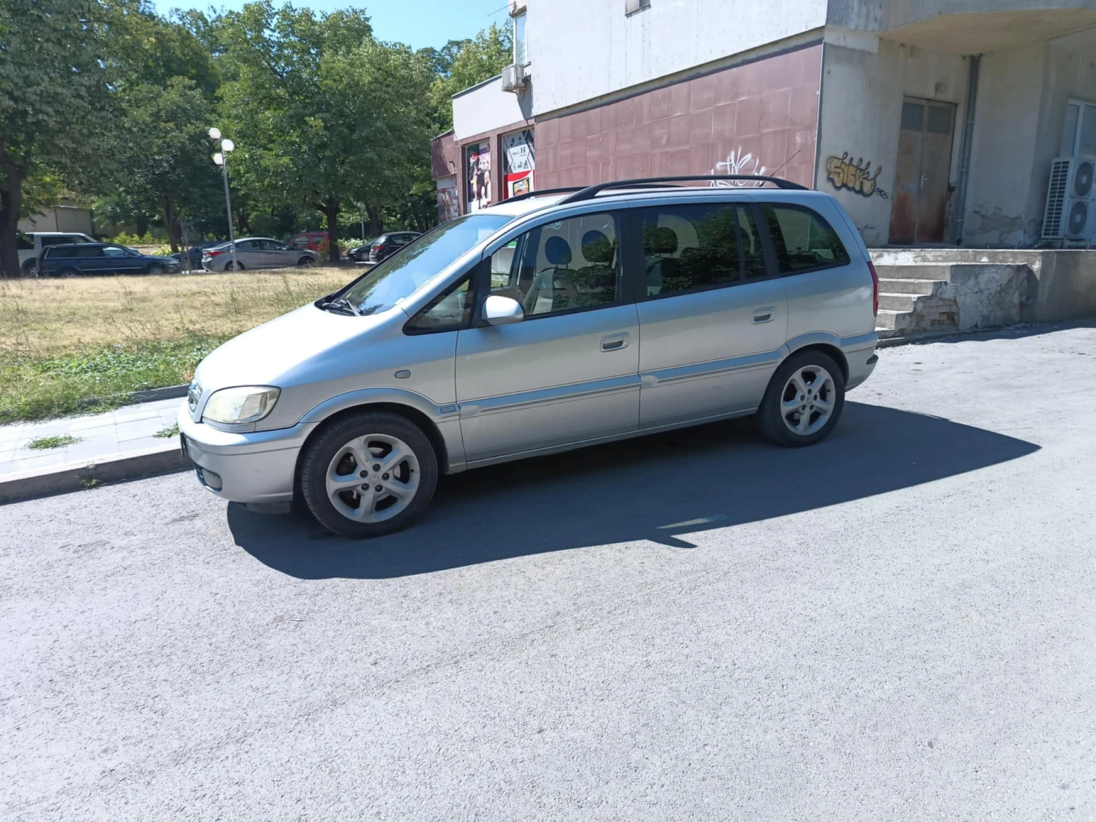 Opel Zafira  - изображение 2