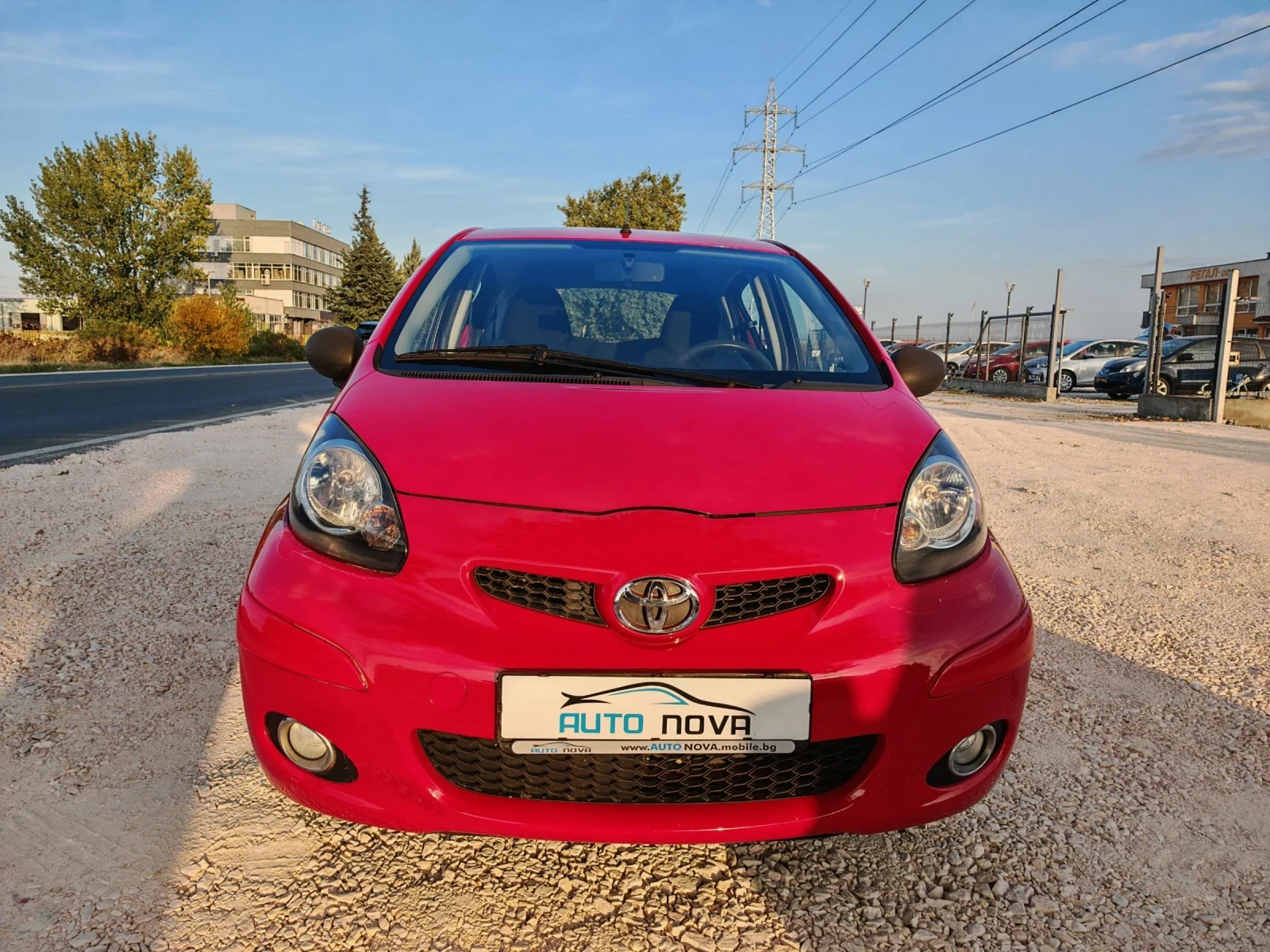 Toyota Aygo 1.0 БЕНЗИН 68 К.С. НОВ ВНОС! УНИКАЛЕН  - изображение 2