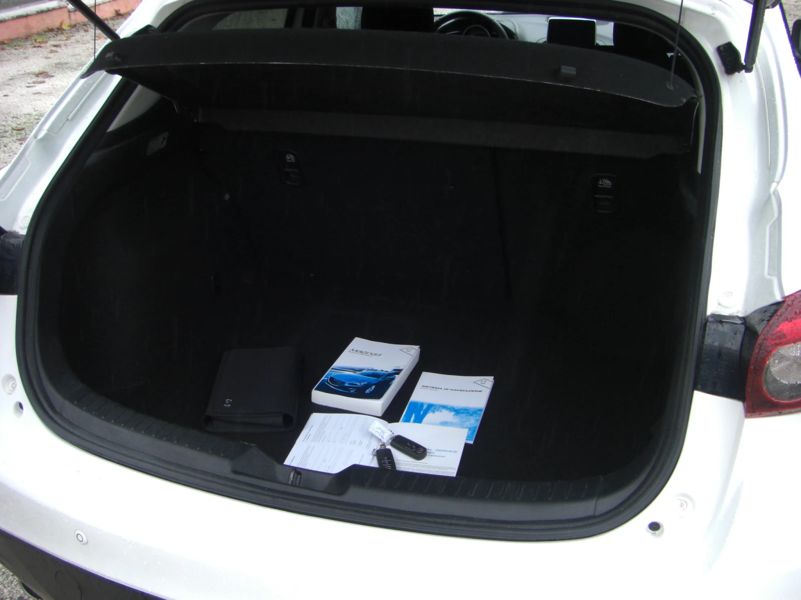 Mazda 3 2.2d NAVI 6ck.EURO 6B | Mobile.bg   16