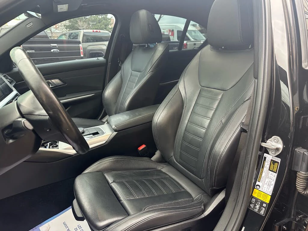 BMW 330 * АВТО КРЕДИТ* ЦЕНА ДО БГ * Сервизна история *  - изображение 7