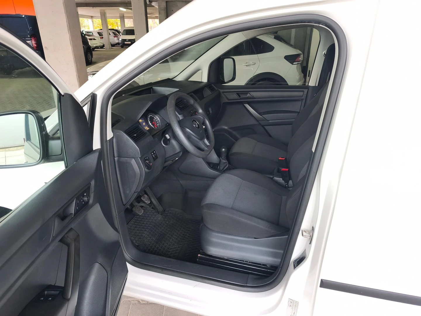 VW Caddy Kasten 3.2 m3 TDI | Mobile.bg � ����������� 4
