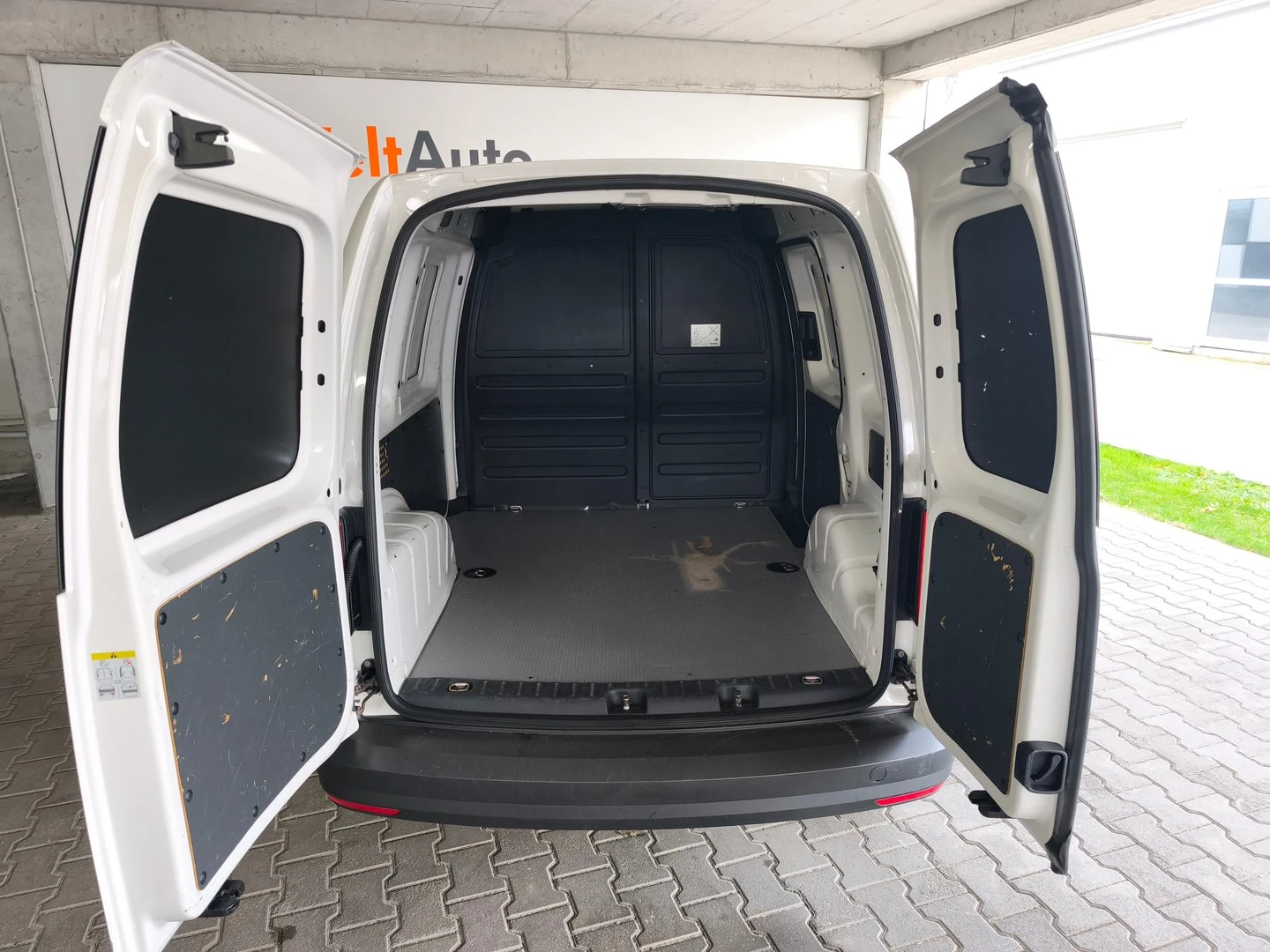 VW Caddy Kasten 3.2 m3 TDI | Mobile.bg � ����������� 9