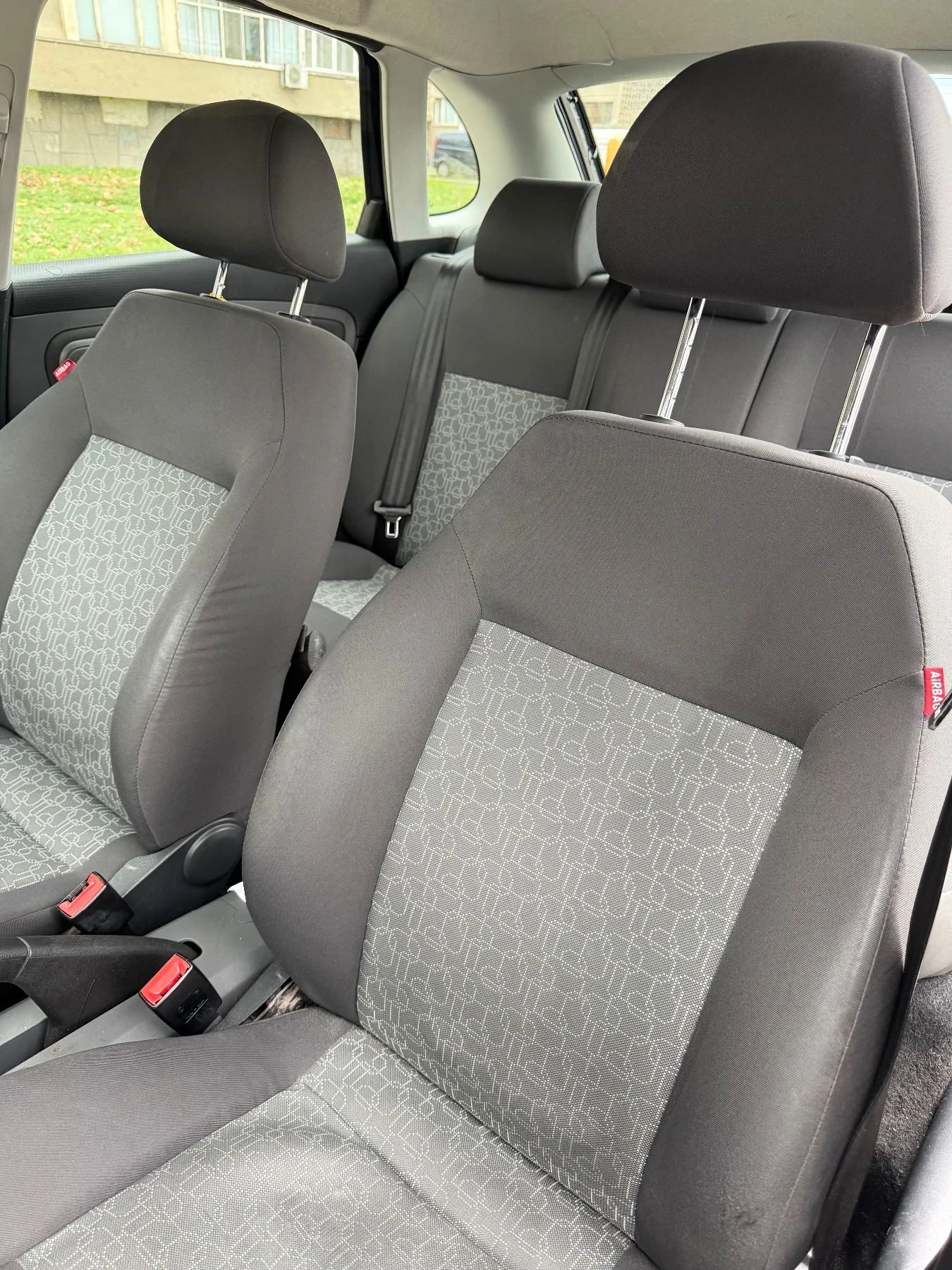 Seat Ibiza  - изображение 10